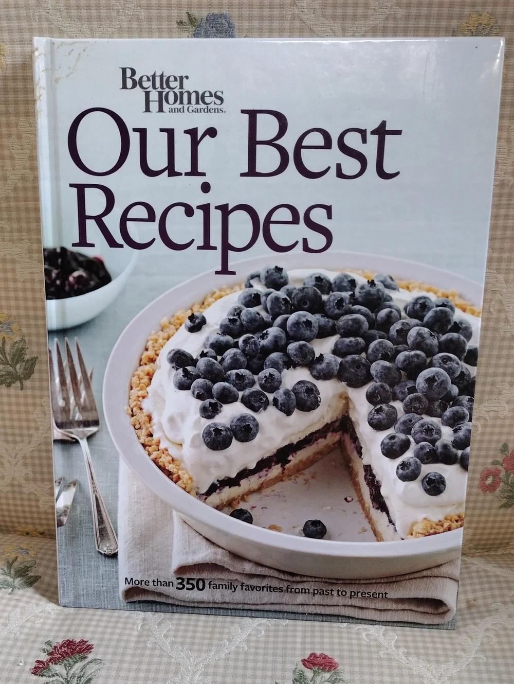 Better Homes And Gardens Blueberry-Topped Recipe Cookbook